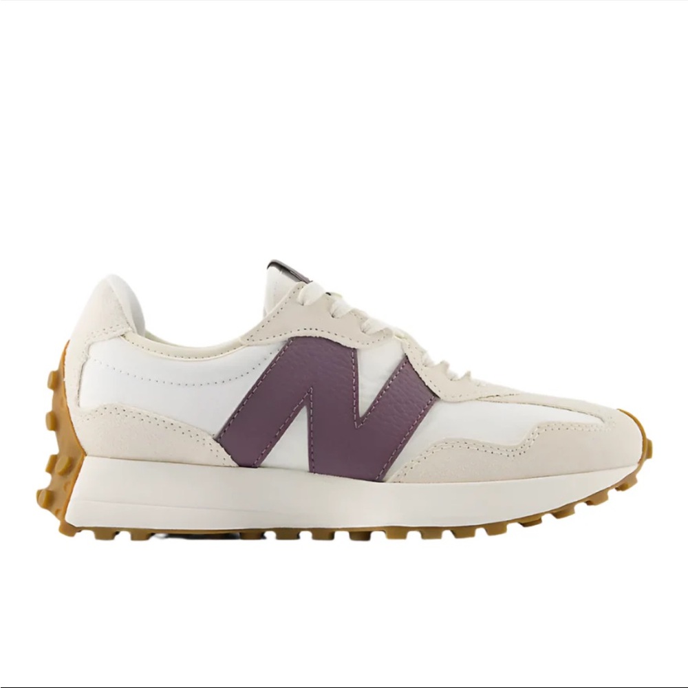New Balance Women's White Sneaker with Mauve 'N' Accent